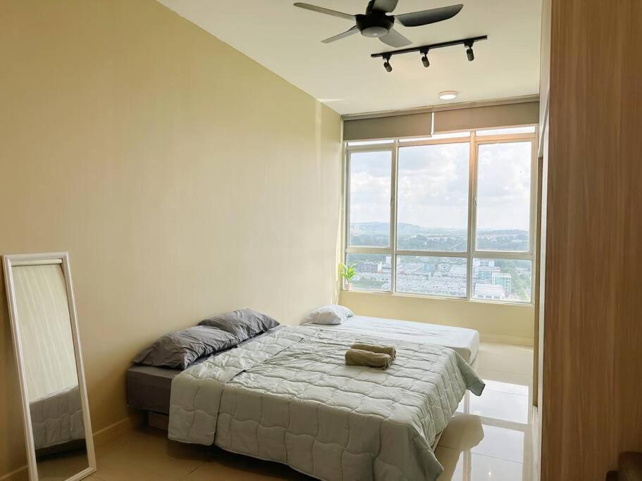 Jb Sunset Paradigm Sutera & Utm Wifi 4pax